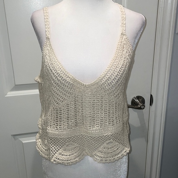 H&M medium crochet top - Picture 1 of 7